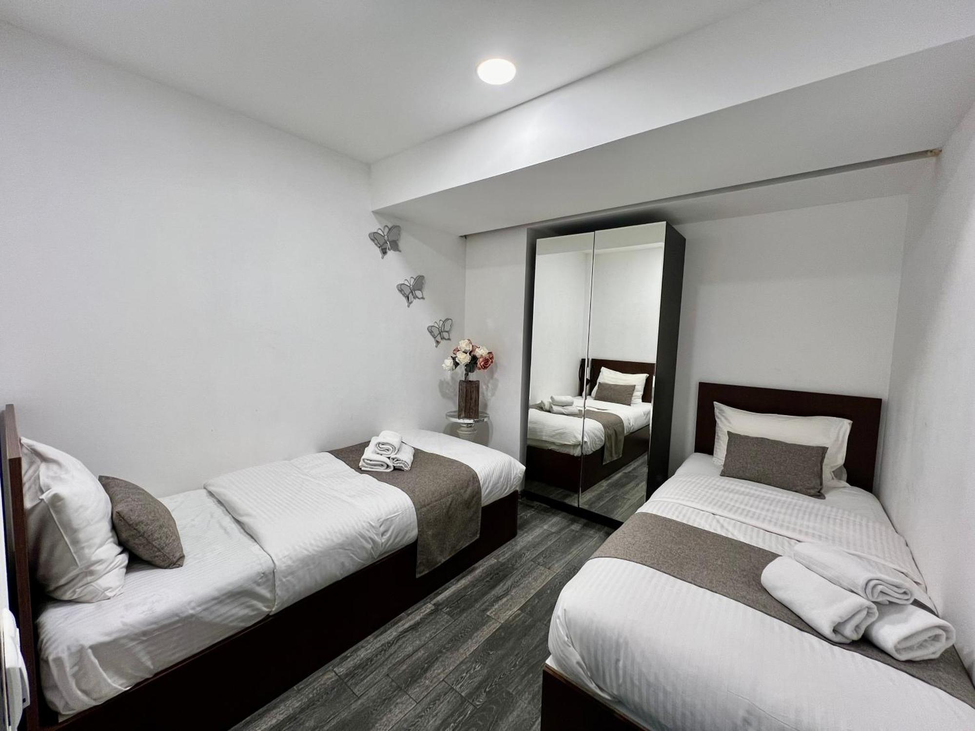 Yvn Tumanyan Apart-Hotel Yerevan Exterior photo